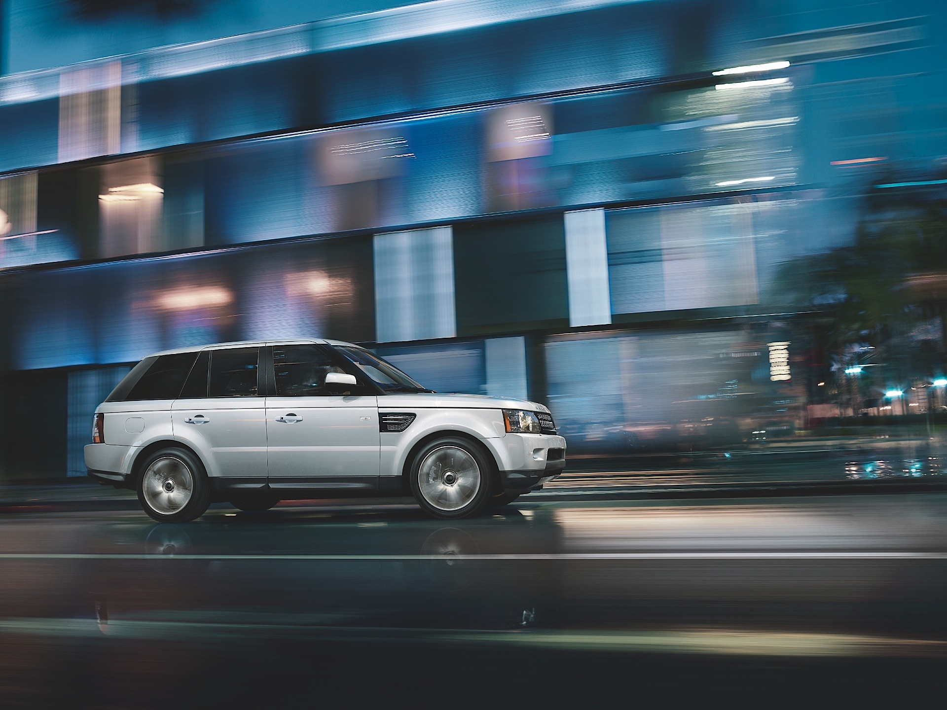 Land Rover Range Rover Sport photo 21