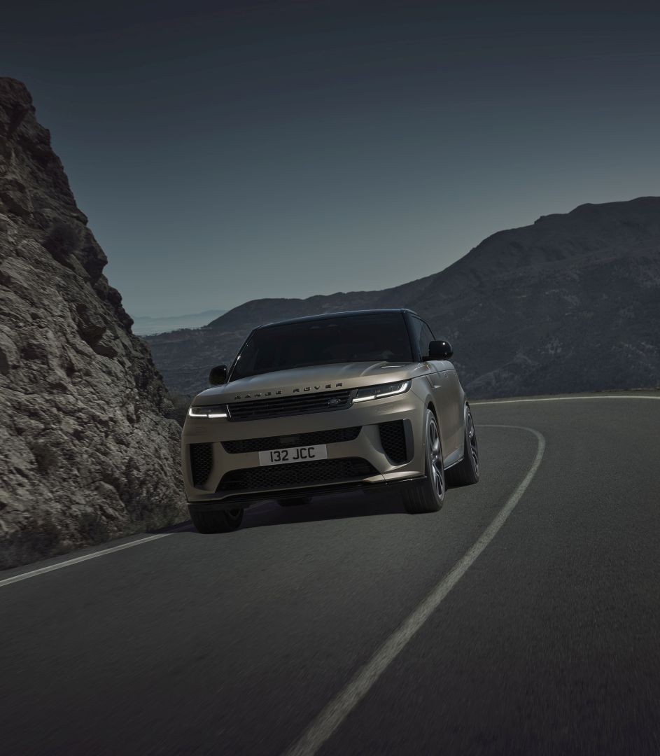 Land Rover Range Rover Sport photo 2