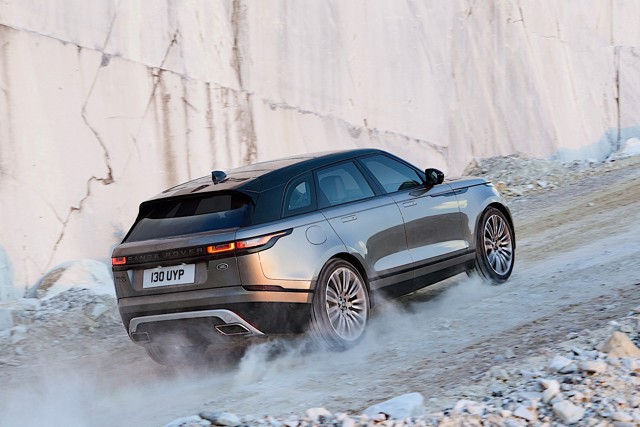 Land Rover Range Rover Velar photo 6