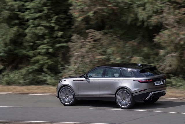 Land Rover Range Rover Velar photo 9