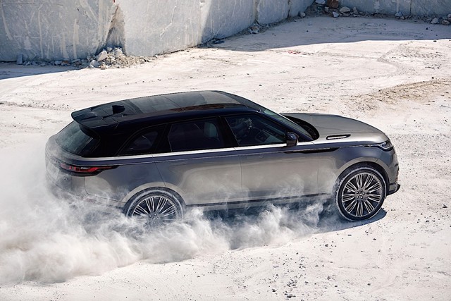 Land Rover Range Rover Velar photo 27