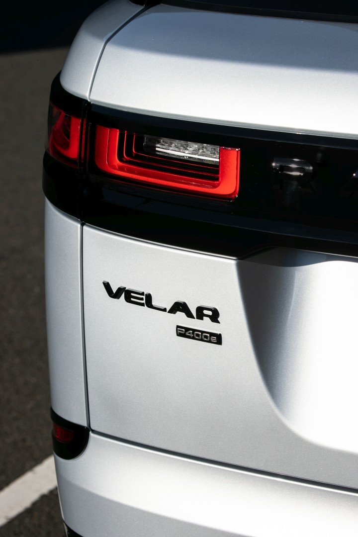 Land Rover Range Rover Velar photo 36