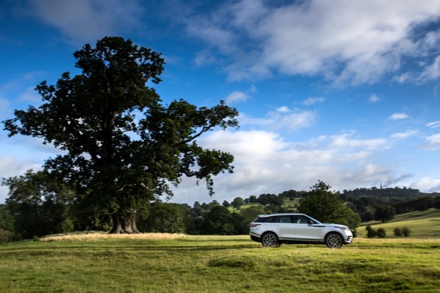 Land Rover Range Rover Velar photo 42