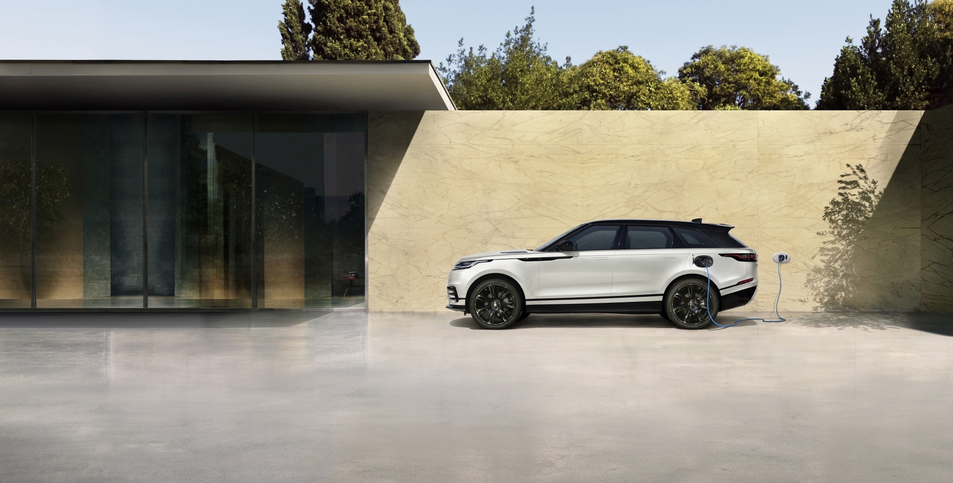 Land Rover Range Rover Velar photo 54
