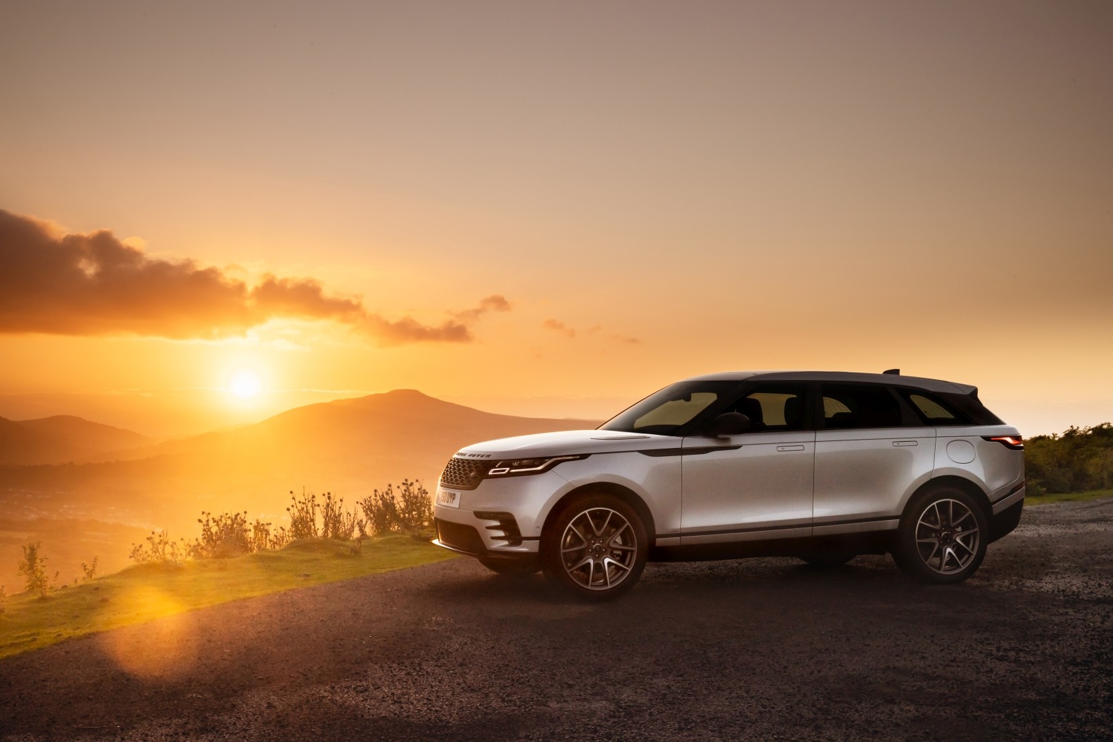 Land Rover Range Rover Velar photo 58