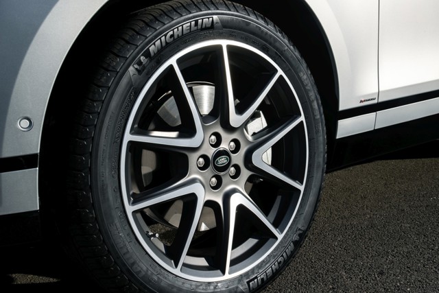 Land Rover Range Rover Velar photo 59