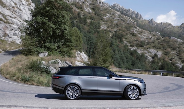 Land Rover Range Rover Velar photo 4