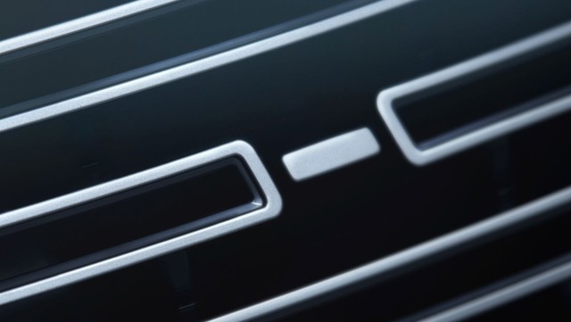 Land Rover Range Rover Velar photo 4