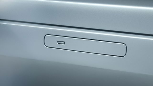 Land Rover Range Rover Velar photo 9