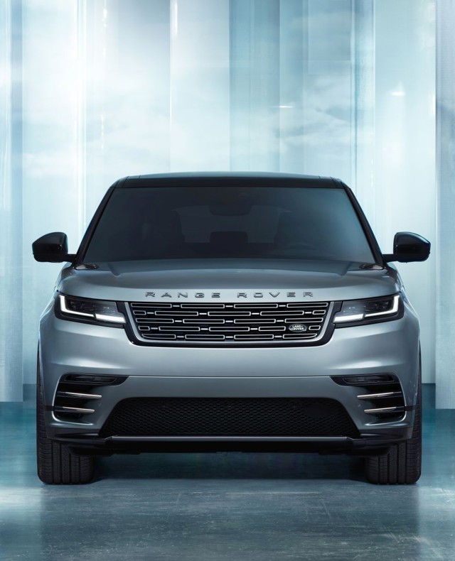 Land Rover Range Rover Velar photo 15