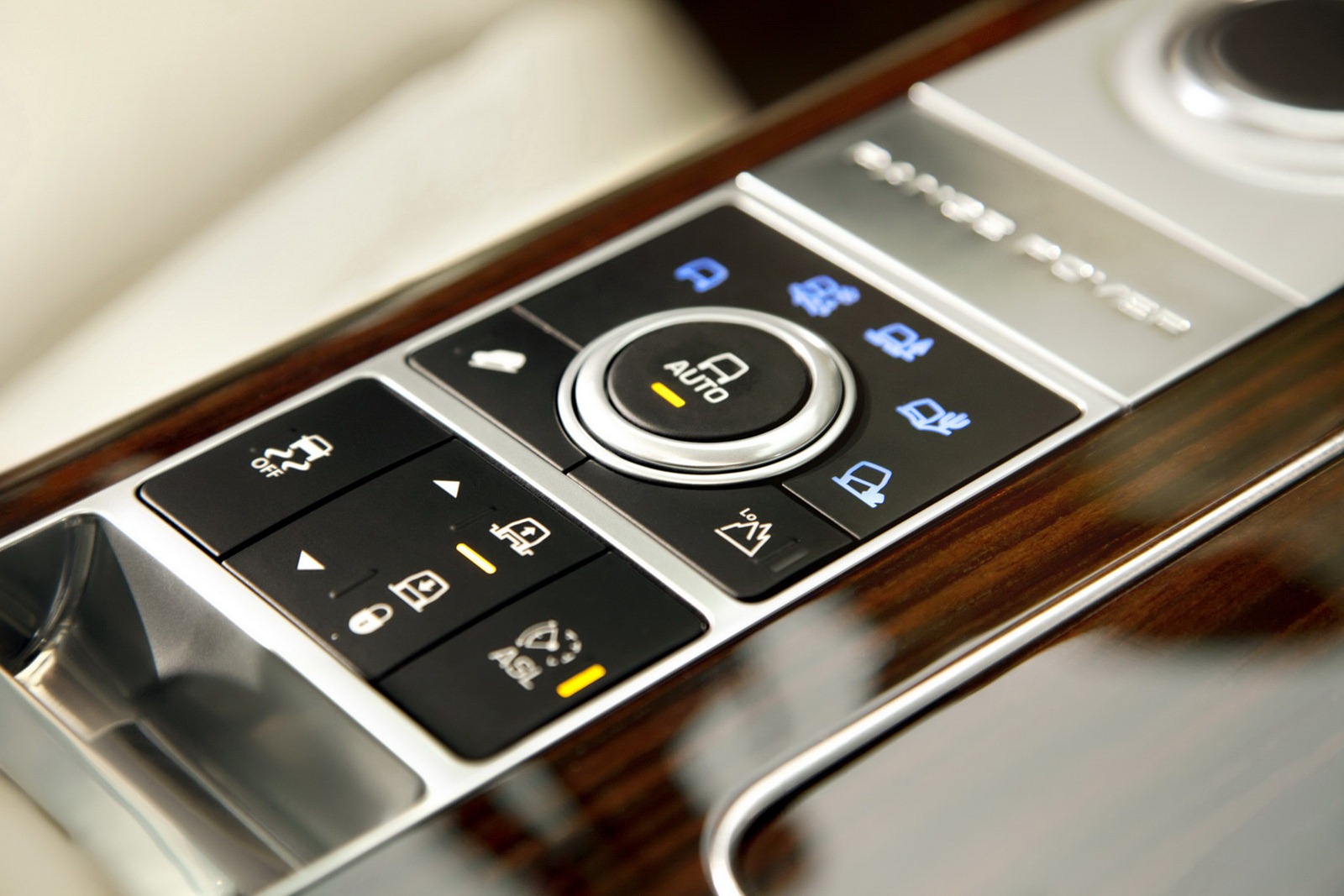 Land Rover Range Rover photo 103