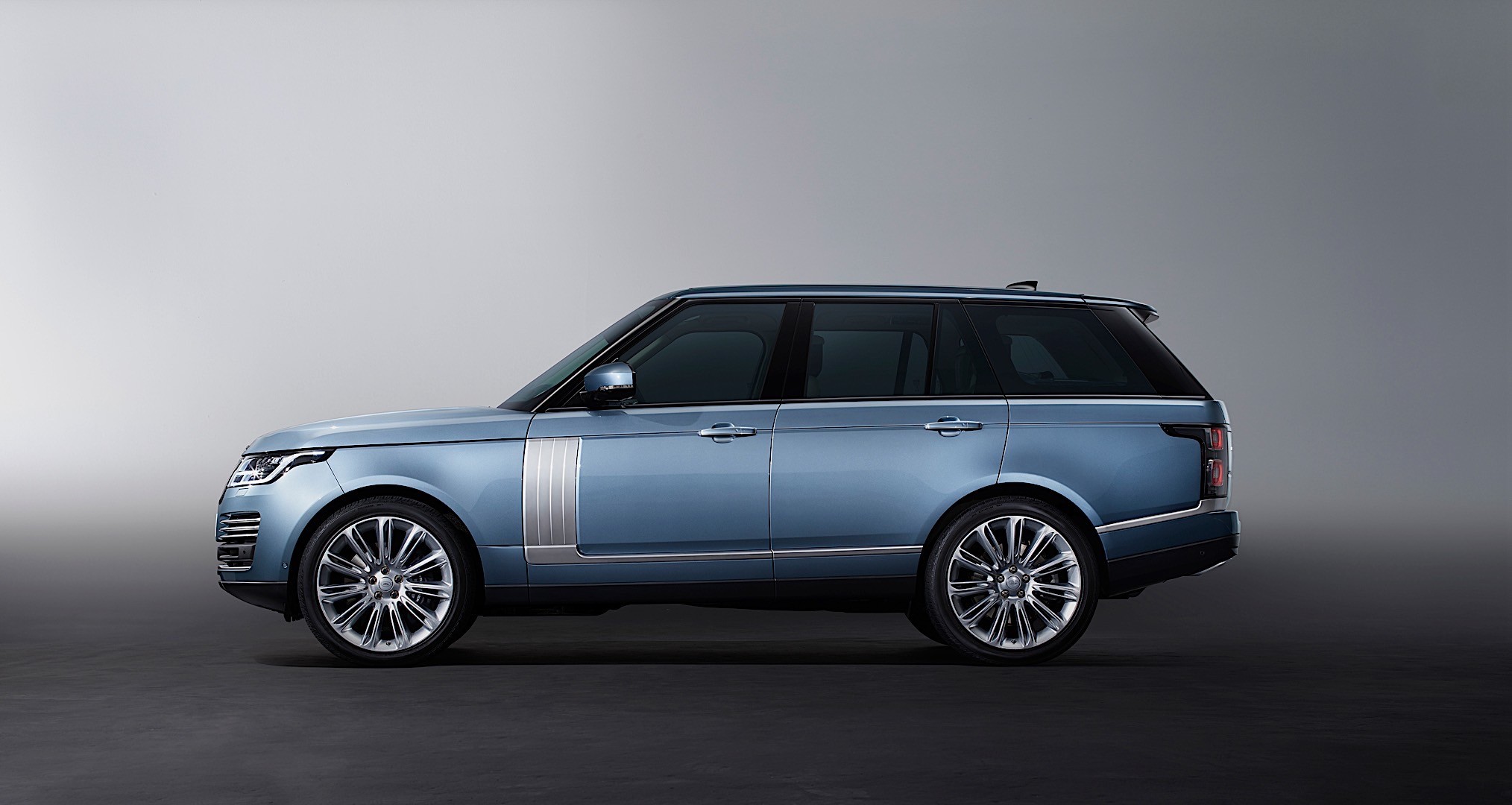 Land Rover Range Rover photo 18