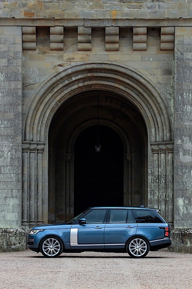 Land Rover Range Rover photo 22