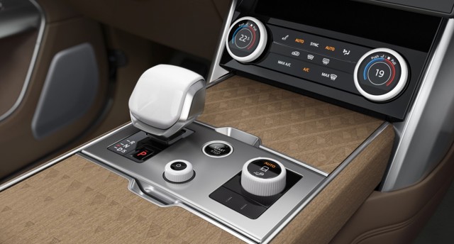 Land Rover Range Rover photo 13