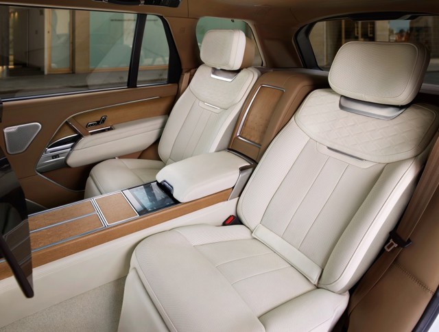 Land Rover Range Rover photo 14
