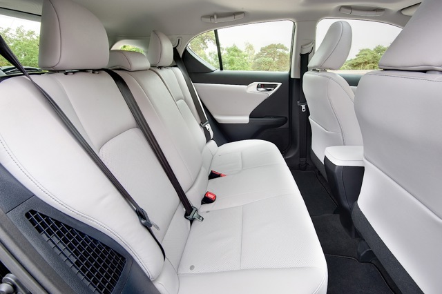 Lexus Ct photo 79