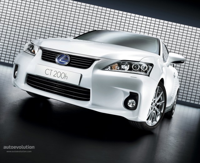 Lexus Ct photo 1