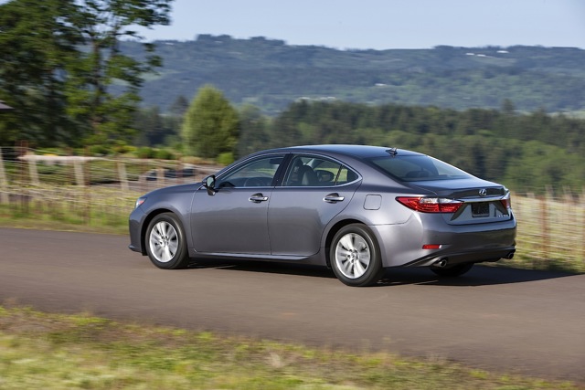Lexus Es photo 17