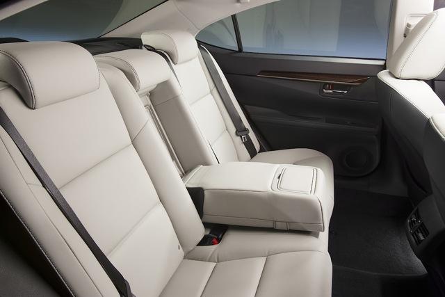 Lexus Es photo 40