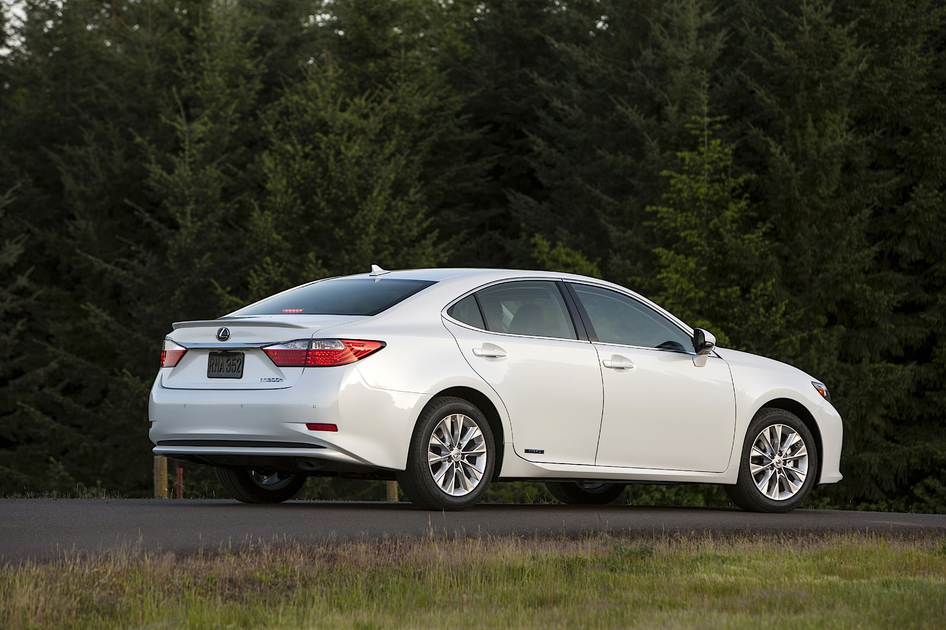 Lexus Es photo 31