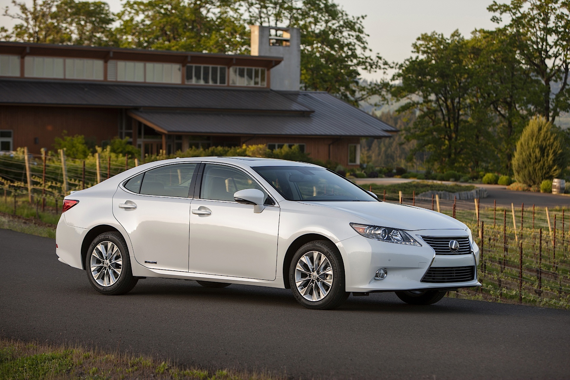 Lexus Es photo 32