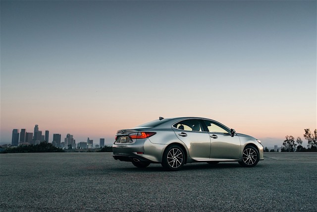 Lexus Es photo 10