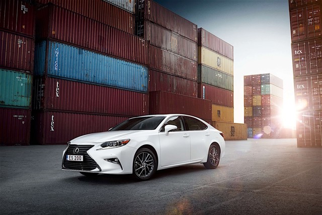 Lexus Es photo 14