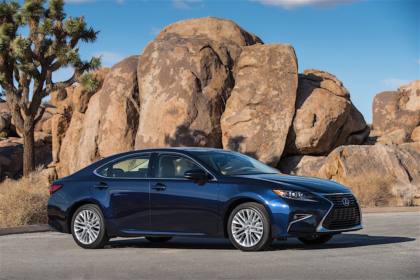 Lexus Es photo 29