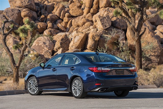 Lexus Es photo 31