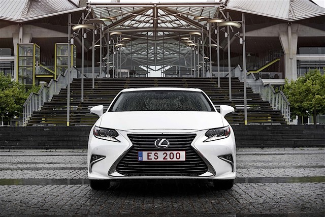 Lexus Es photo 34
