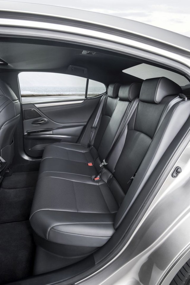 Lexus Es photo 44