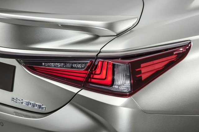 Lexus Es photo 15
