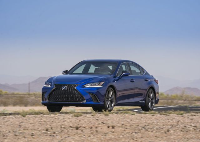 Lexus Es photo 17