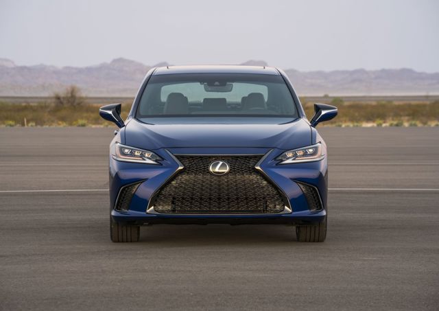 Lexus Es photo 25