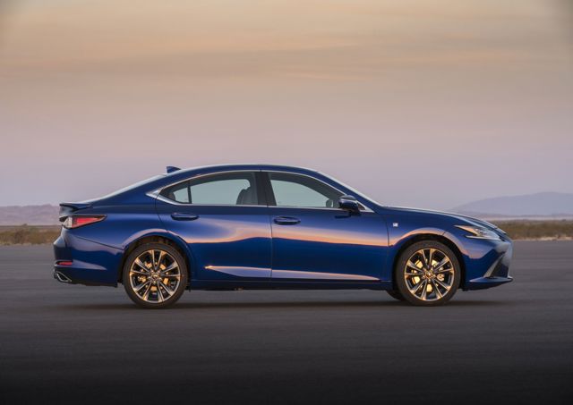Lexus Es photo 28