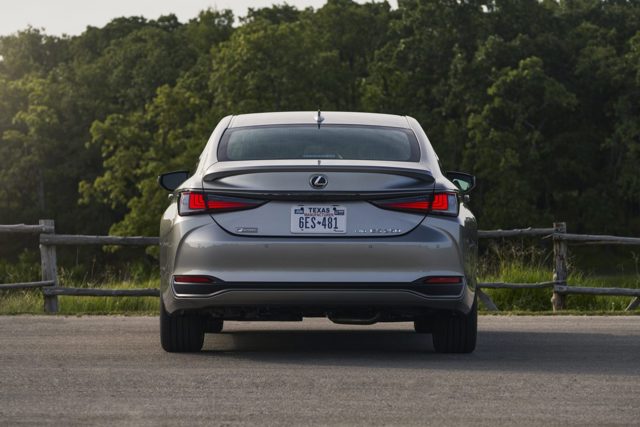 Lexus Es photo 4