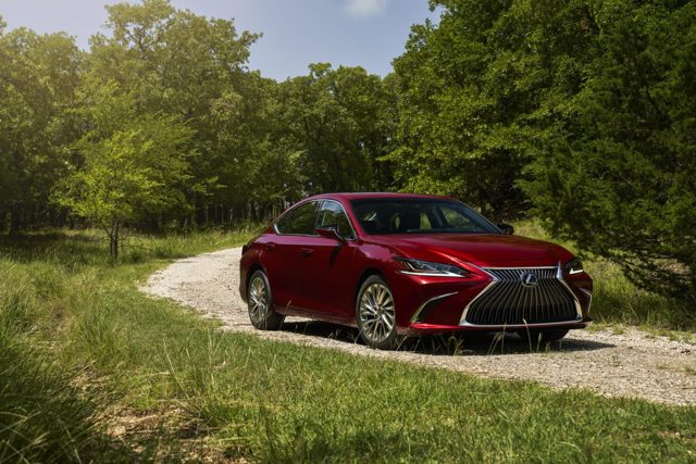 Lexus Es photo 15