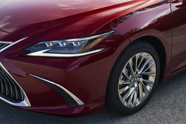 Lexus Es photo 17