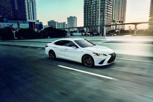 Lexus Es photo 28