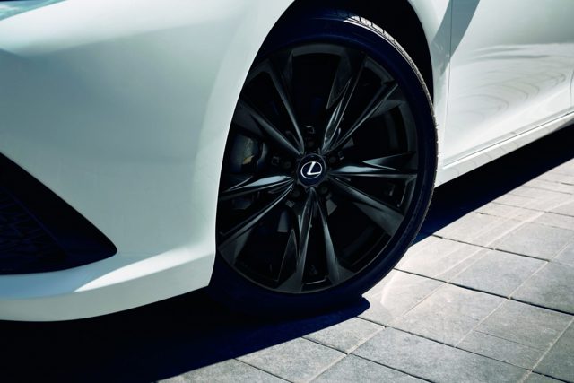 Lexus Es photo 29
