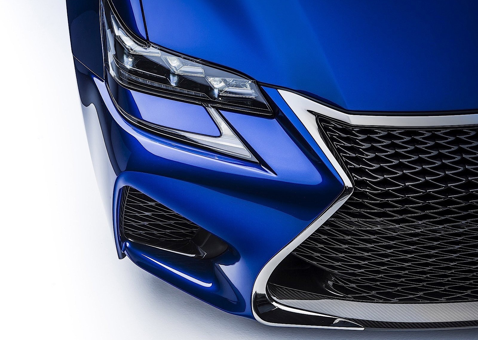 Lexus Gs F photo 13