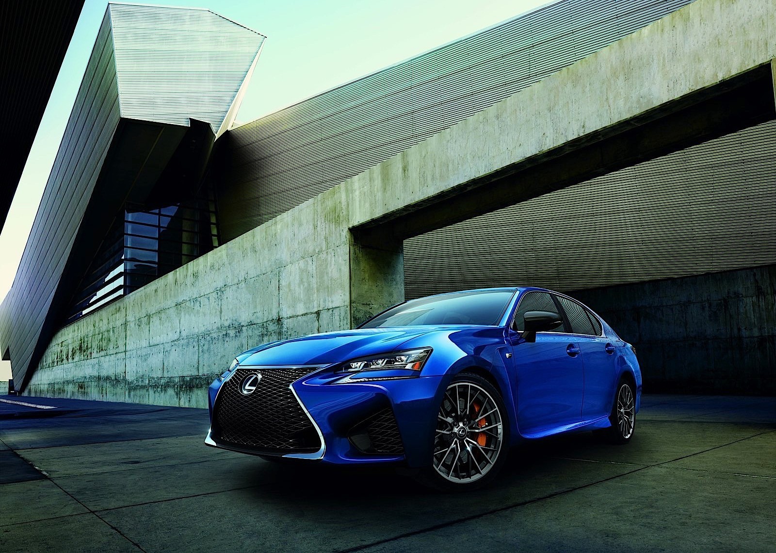 Lexus Gs F photo 19