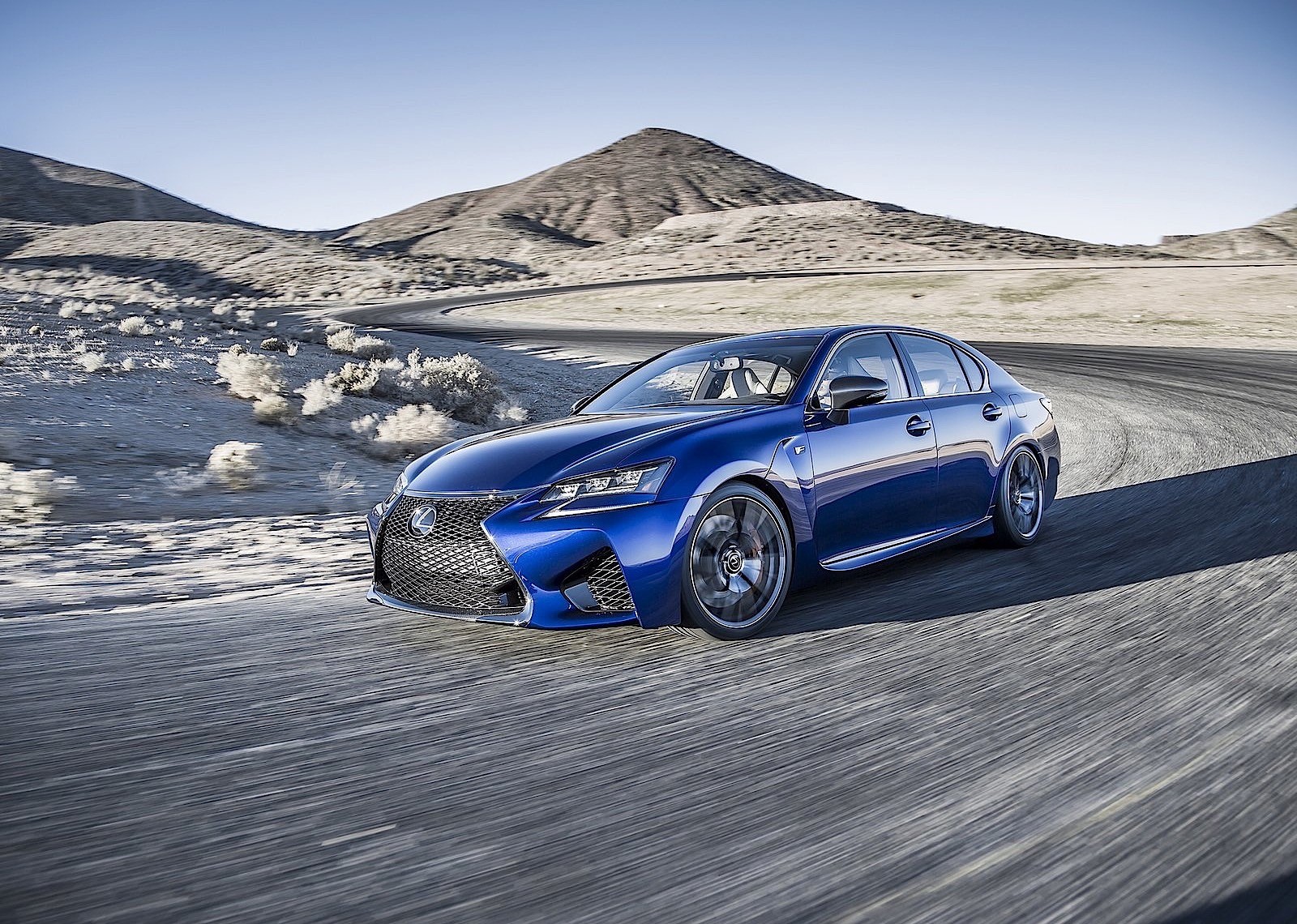 Lexus Gs F photo 22