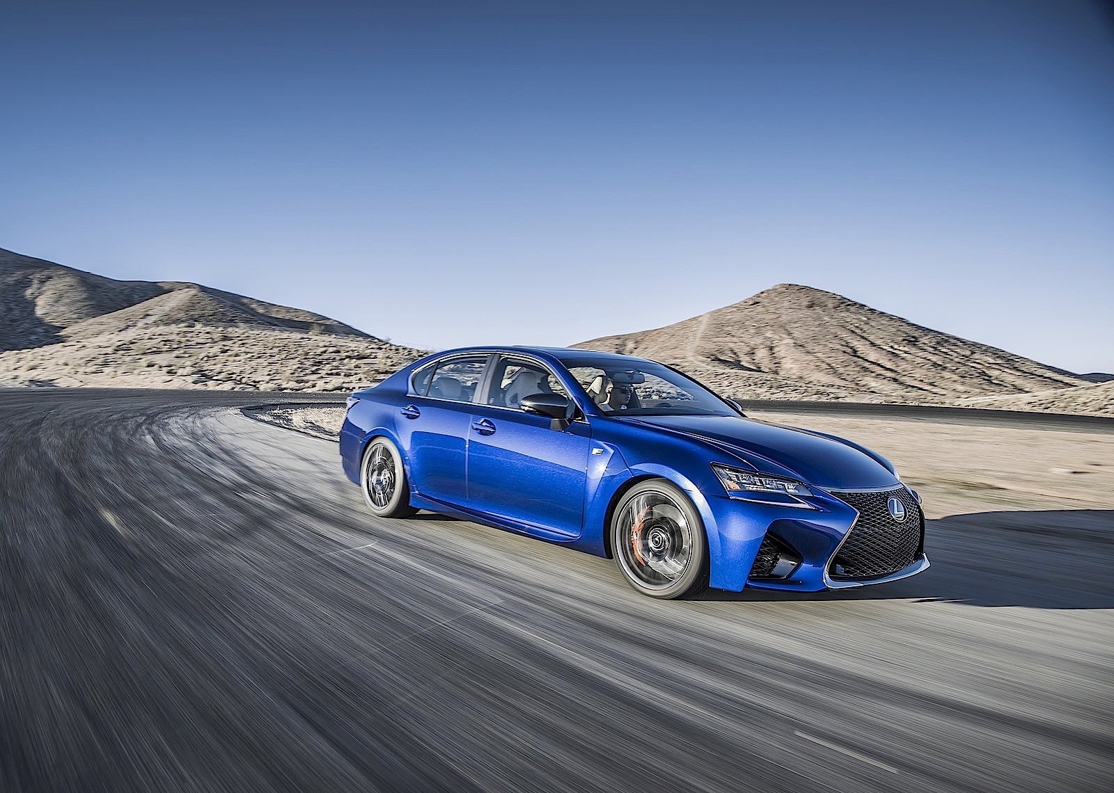 Lexus Gs F photo 23