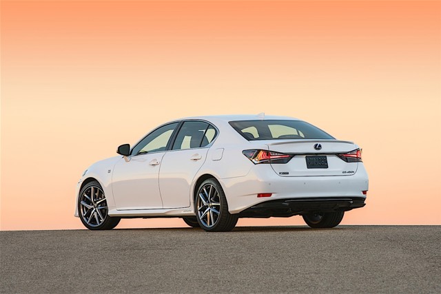 Lexus Gs photo 9