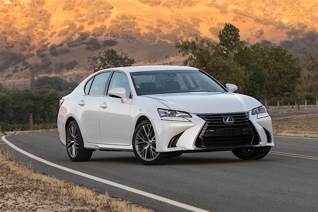 Lexus Gs photo 11
