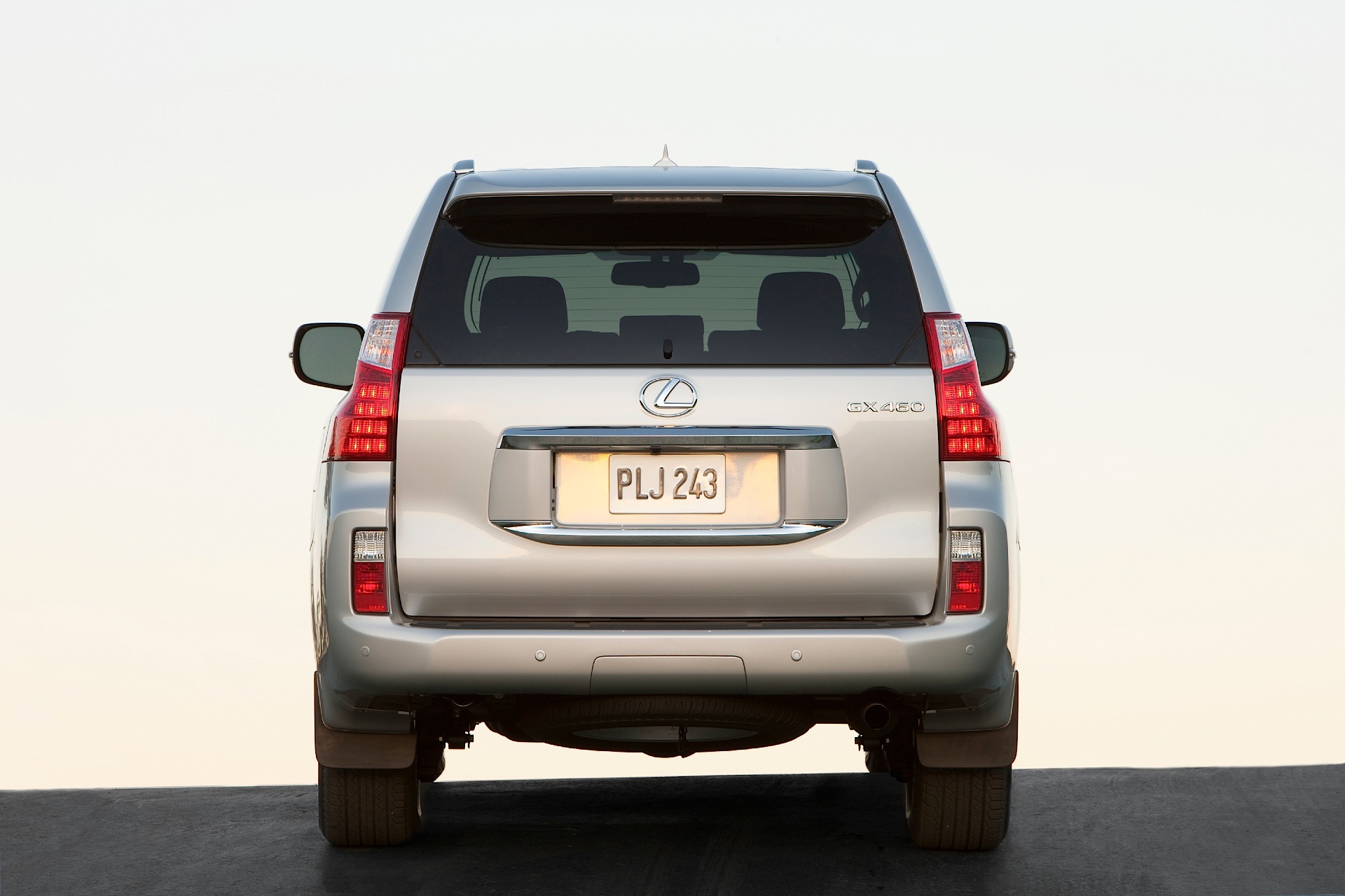 Lexus Gx photo 10