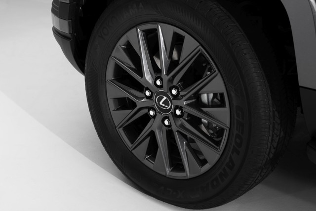 Lexus Gx photo 37