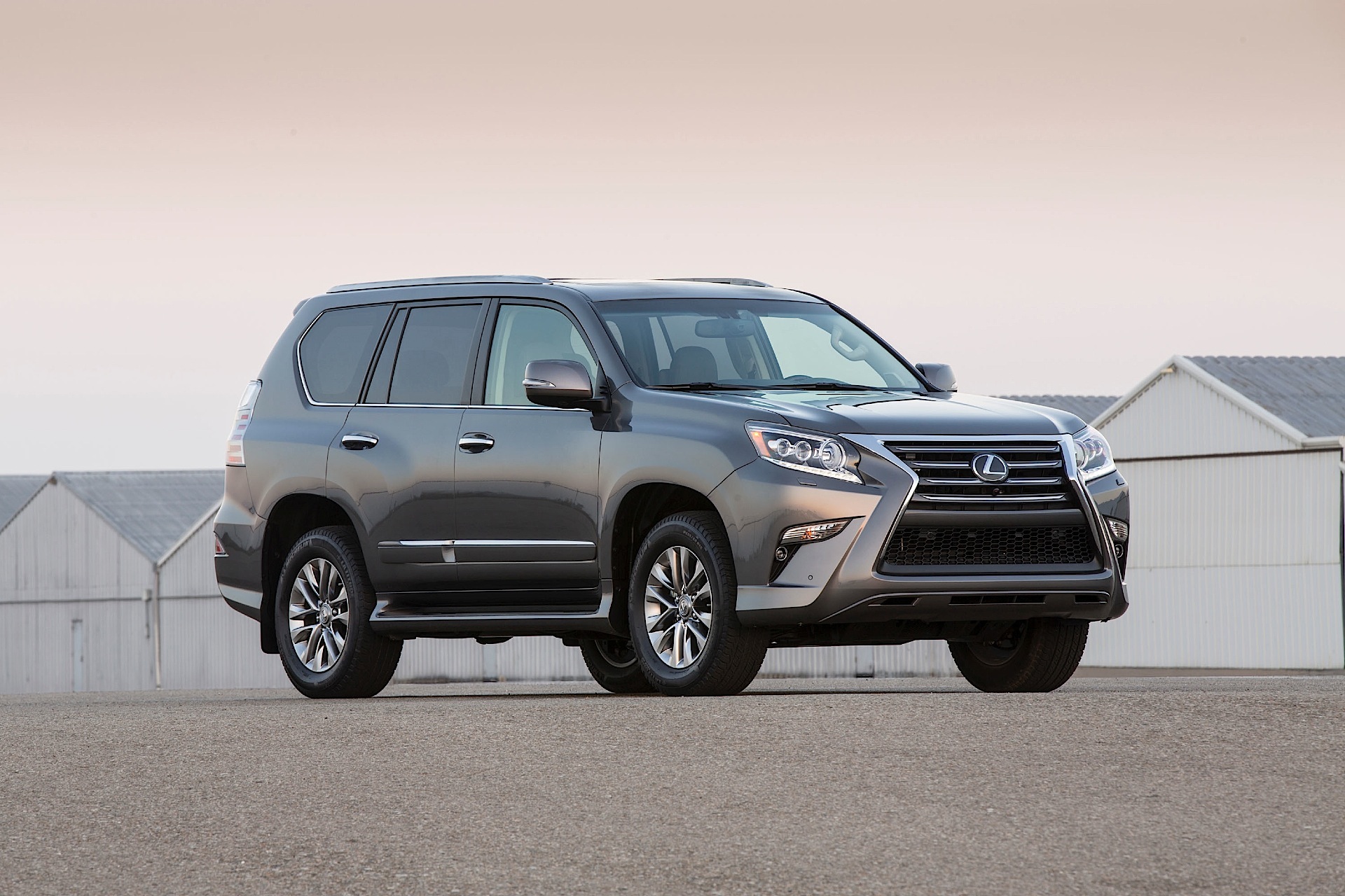 Lexus Gx photo 5
