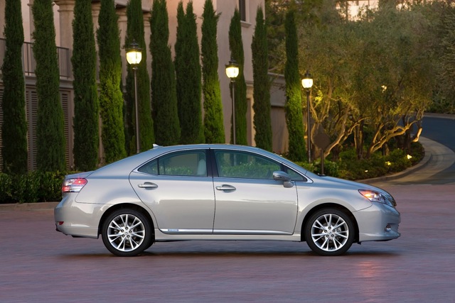 Lexus Hs photo 8